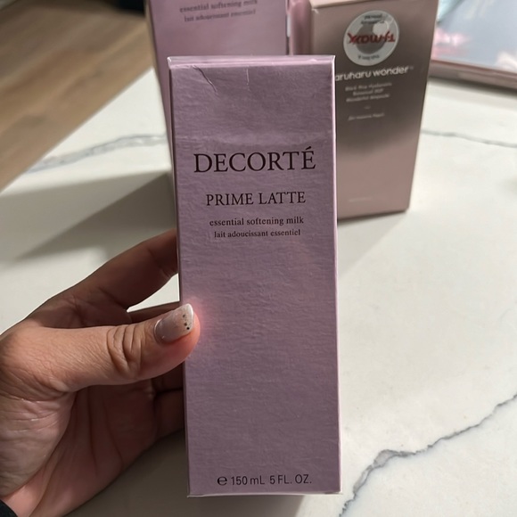 Decorte Prime Latte “Essential Softening Milk” - Picture 1 of 5